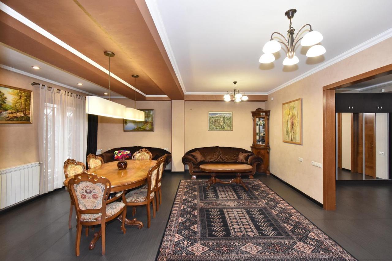Dos Guest House Yerevan Exterior photo